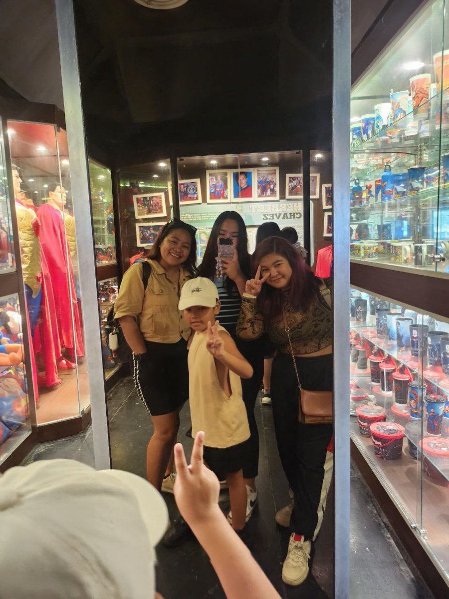 bablihberly's tweet photo. Ocean Park buddies 🌊🪼 https://t.co/Ral2BBLTIs