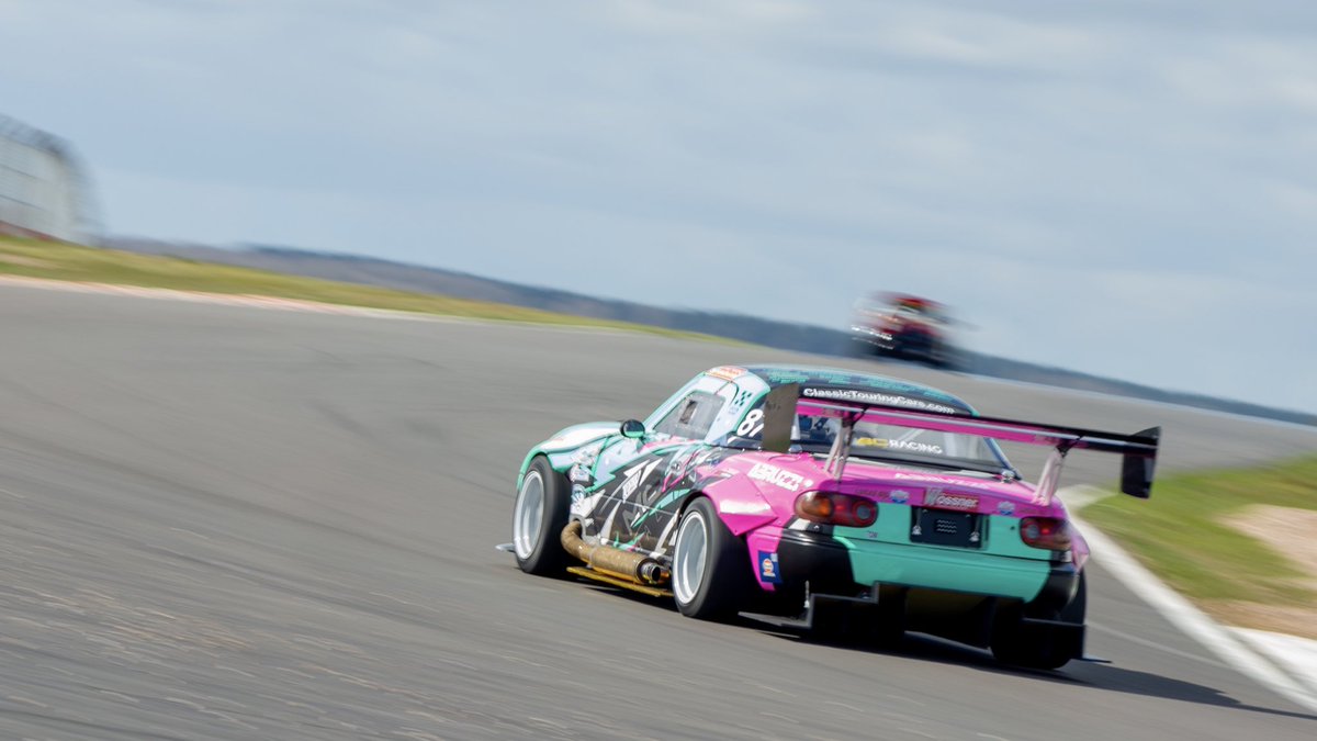 Charlie Thompson tweet media