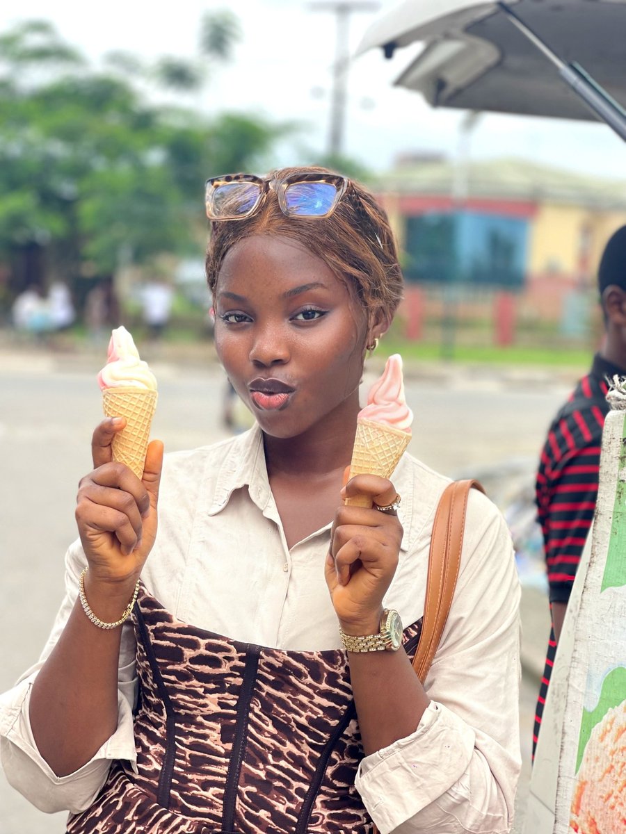 pretty__Jay's tweet photo. For the lovers of ice cream only...🥰😘

#lastdaysinschool https://t.co/FoKXXvux6V