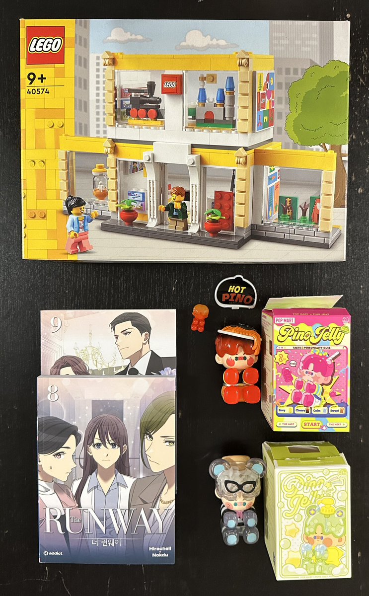 Les achats du jour !

Du Lego avec… un magasin Lego, deux figurines Popmart de la série Pino Jelly et la suite et fin du manga The Runway.