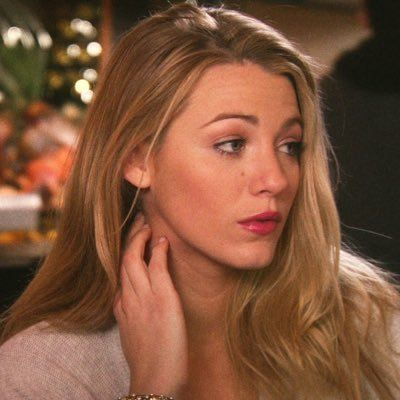 TheCinesthetic's tweet photo. serena van der woodsen https://t.co/yiZdgC69k1