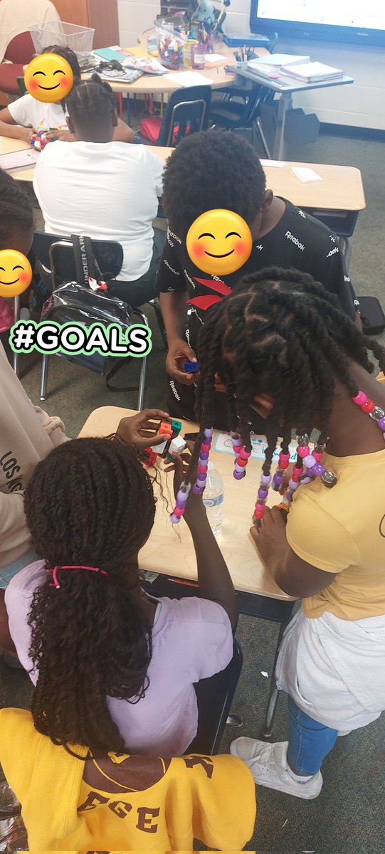 <a href="/SCESTEAMAcademy/">SCE STEAM ACADEMY</a> 5th Grade teacher Ms. Rowe facilitates the building of conceptual understanding of volume with her mathematicians!  <a href="/RcpsMath/">RCPS_Math</a>