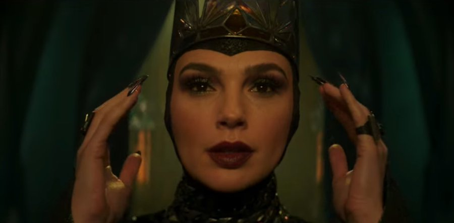 Alex_Ram30's tweet photo. Me uno a que como es posible #Disney que la REINA MALVADA ES SUPERIOR DE BELLAZA que la propia #BlancaNieves 😵‍💫😵‍💫😵‍💫 https://t.co/cZsSN2mOsV