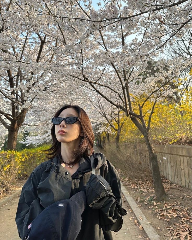 wingsofblood_'s tweet photo. ☆.。．†：
         ︎︎     ︎︎︎︎   ︎︎  I woke up this morning feeling alright... Después de mucho tiempo salir y respirar este fresco aire es indescriptible. https://t.co/cuxQcmBcbd