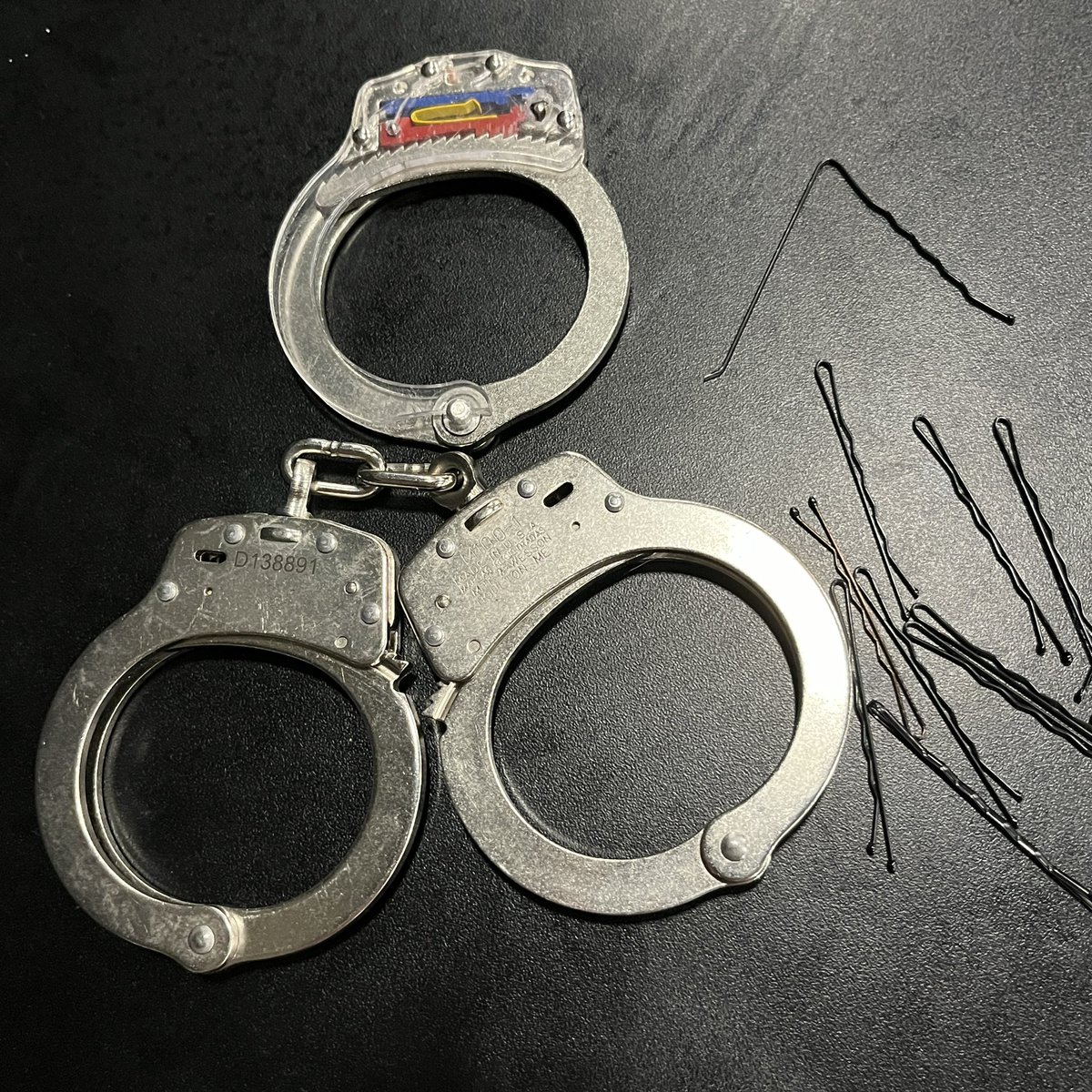 The Dozier drill competition is today at 12:00pm! 

The Dozier drill: Lockpicks, handcuffs, and Nerf guns, oh my!

Handcuff picking demo and practice at 11. See you there! #Defcon #defcon32