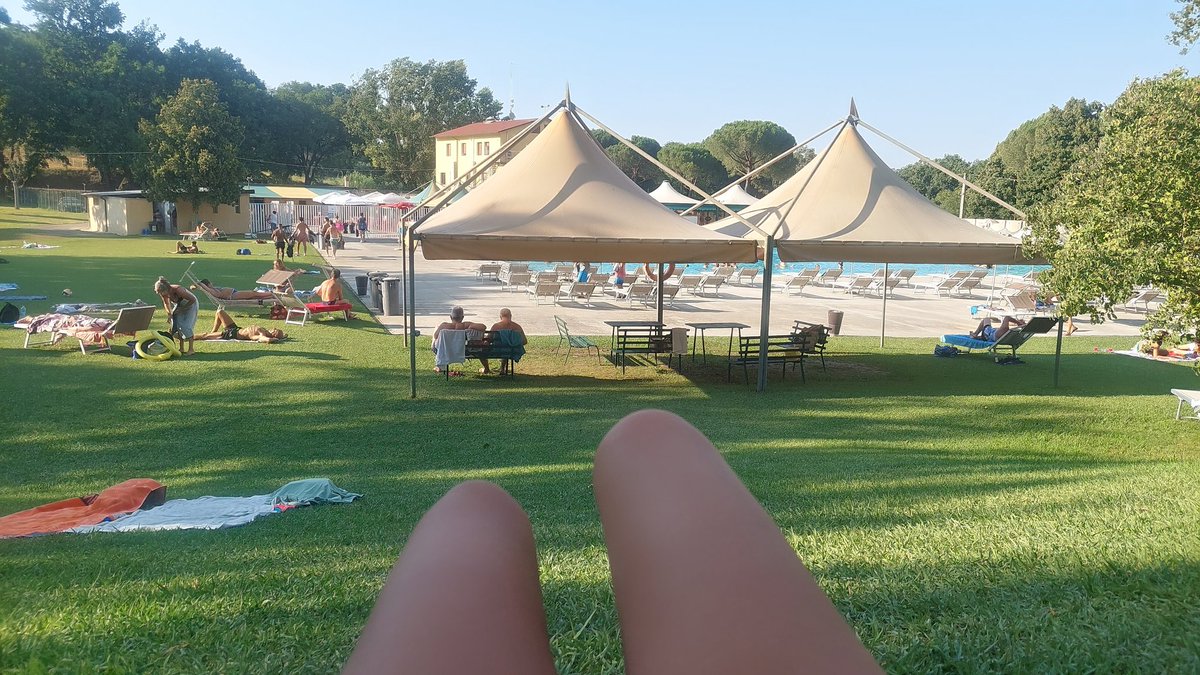 Bene_dica's tweet photo. Vi dirò, terme di Orte, promosse!
#sovecchia #Terme in attesa di #EvertonRoma https://t.co/1yNEUV9WQE