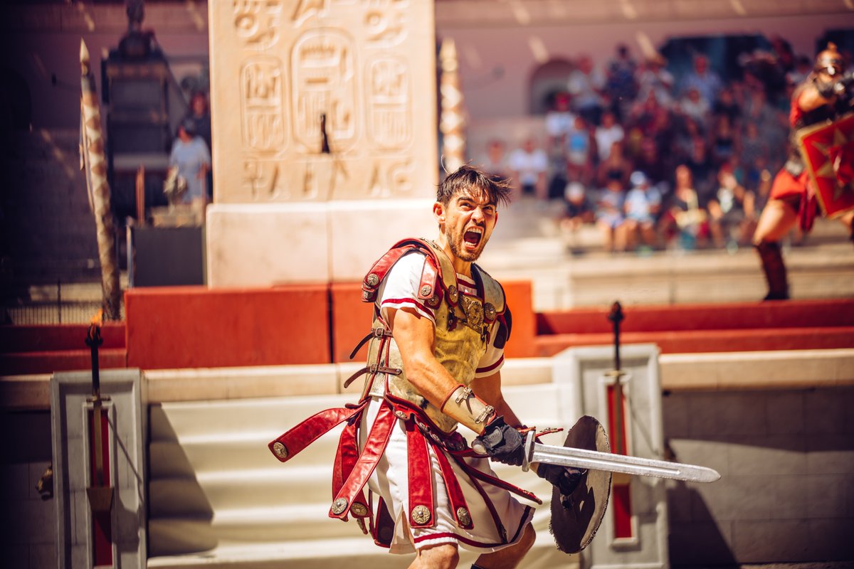 PuyduFou's tweet photo. 🔥 Damien est prêt à affronter les gladiateurs dans l’arène !
Connaissez-vous leurs noms ?⚔️
©Martin Sylvos ©Arthur Aumond
#PuyduFou #PuyduFou2024 #SigneduTriomphe #Gladiateur #GladiatorII https://t.co/L2P9aTycrm