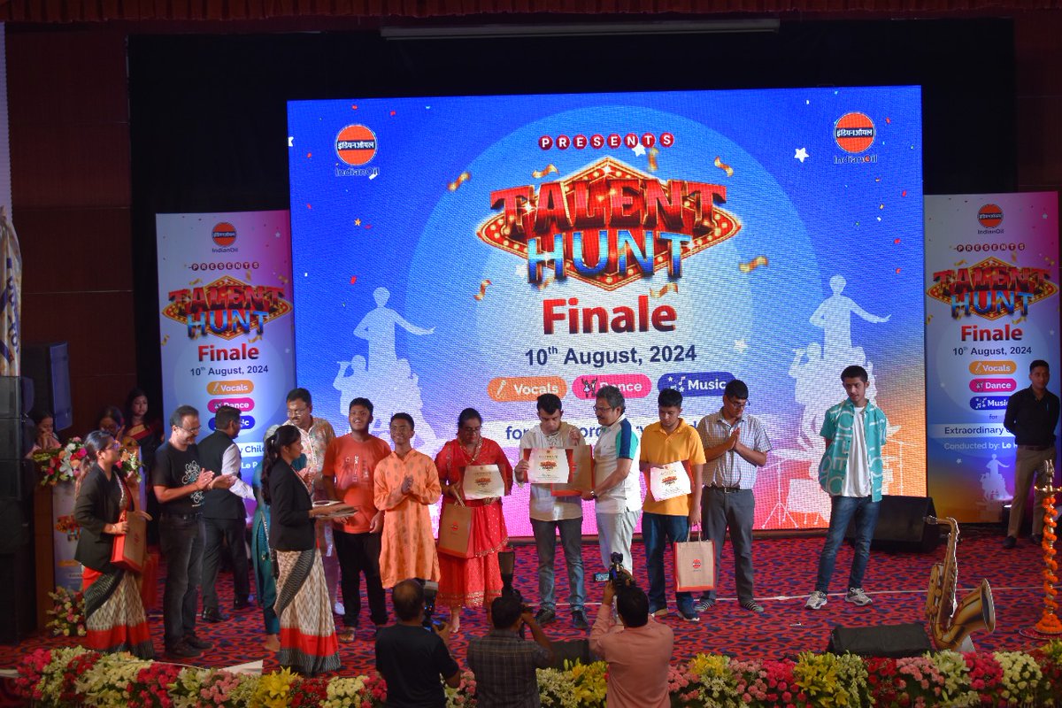 iocl_pbd's tweet photo. #LetThereBeLight #TalentHuntFinale #LeRythme #IndianOil
(2/3) https://t.co/D4ZT5yqwml