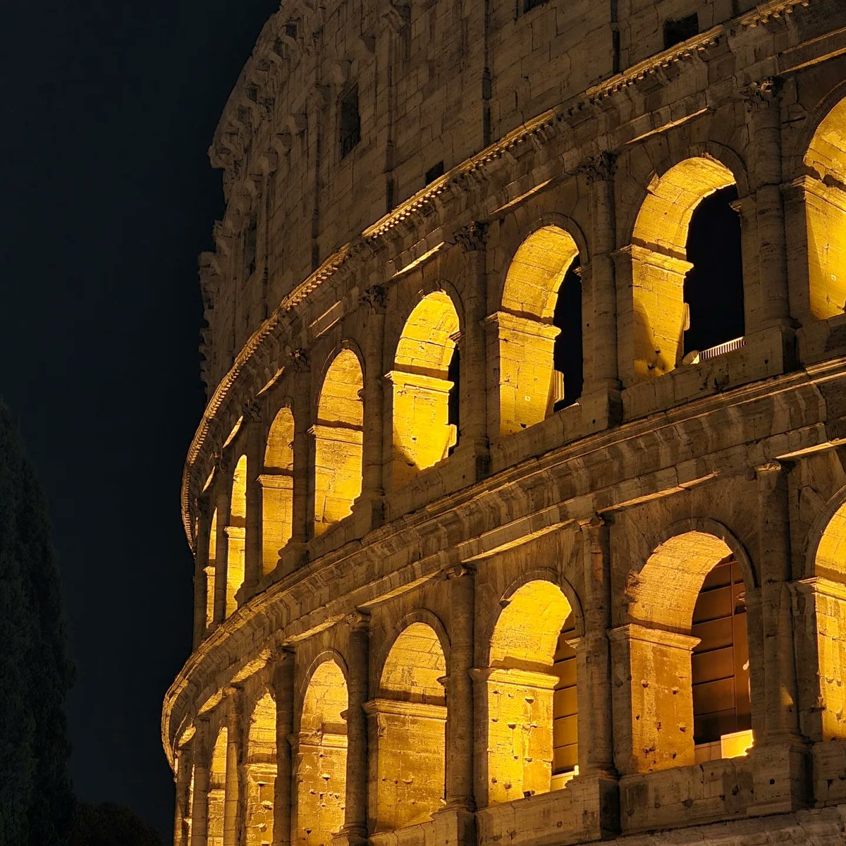 Lorenzo (@lorenzoricolfi) on Twitter photo Lately, in Rome, my home city 🧡 Lately, in Rome, my home city 🧡