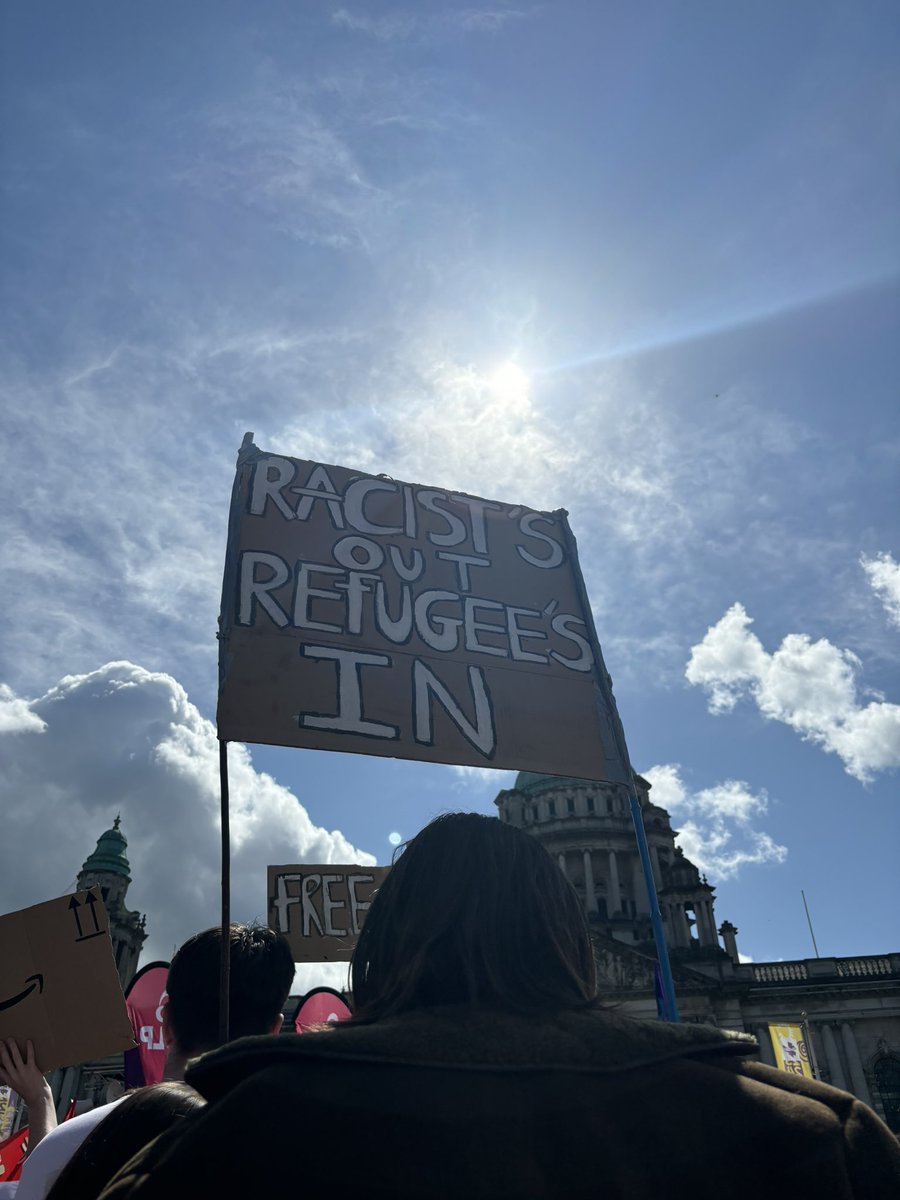 Hannah Brown tweet media