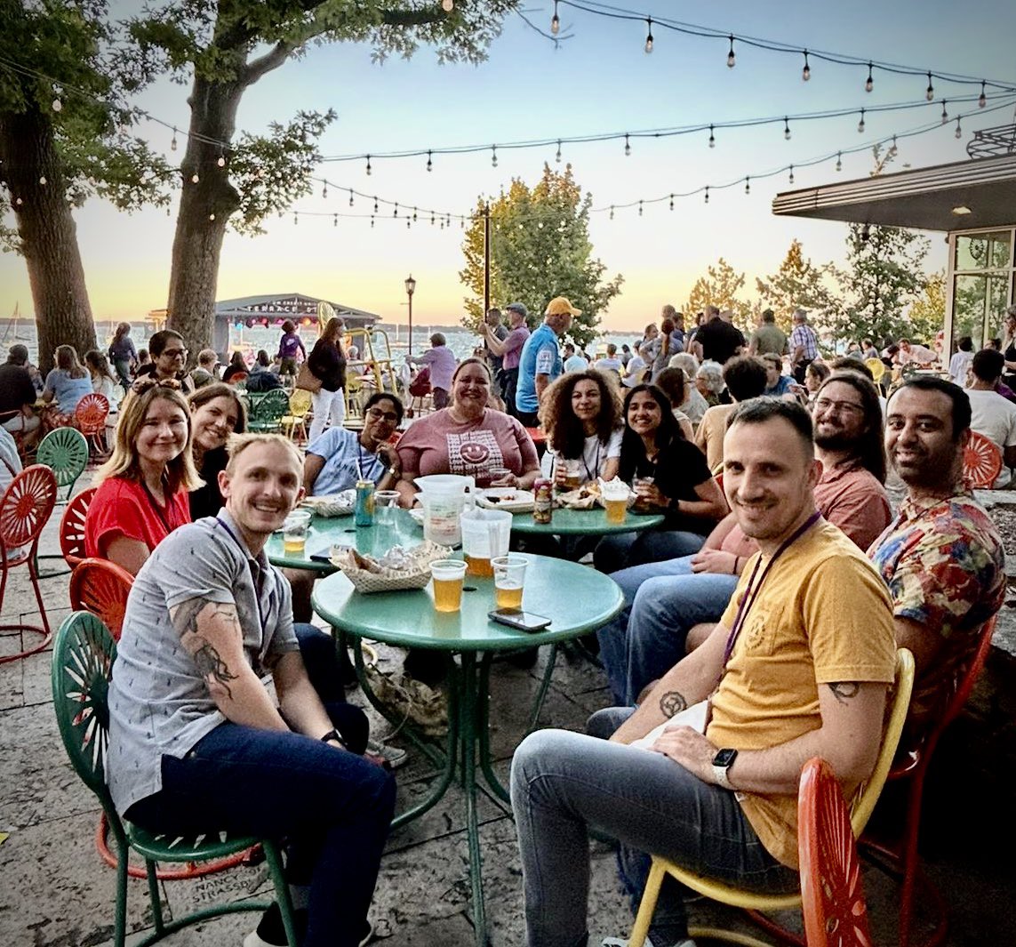 Emma Banks tweet media