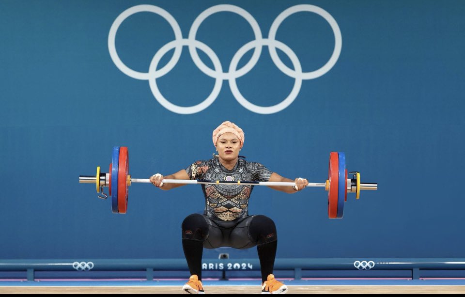 marthacordova's tweet photo. Es leyenda: bronce en #Paris2024. Doble medallista olímpica y la historia le reconoce como la primera ecuatoriana en ser campeona olímpica. Grande #Neisi https://t.co/FQDuYK2xuB
