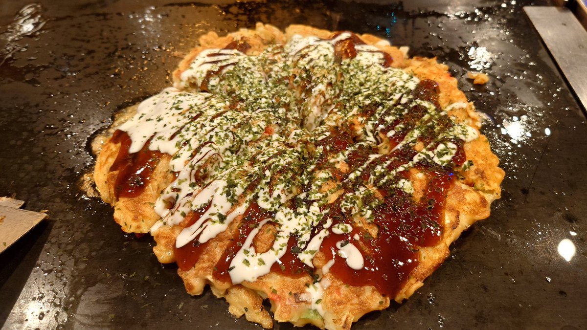 FbzSoul's tweet photo. 今日、いやもう昨日か😅
晩御飯美味かった♪
お好み焼きも海鮮たっぷり、刺身は豊洲から仕入れてる絶品、ゴーヤチャンプルーもおすすめ料理にあるだけあってうまうまでした(o^-')b !
鉄板焼き居酒屋みたいなとこで食べた♪ https://t.co/njxAnfZZNh