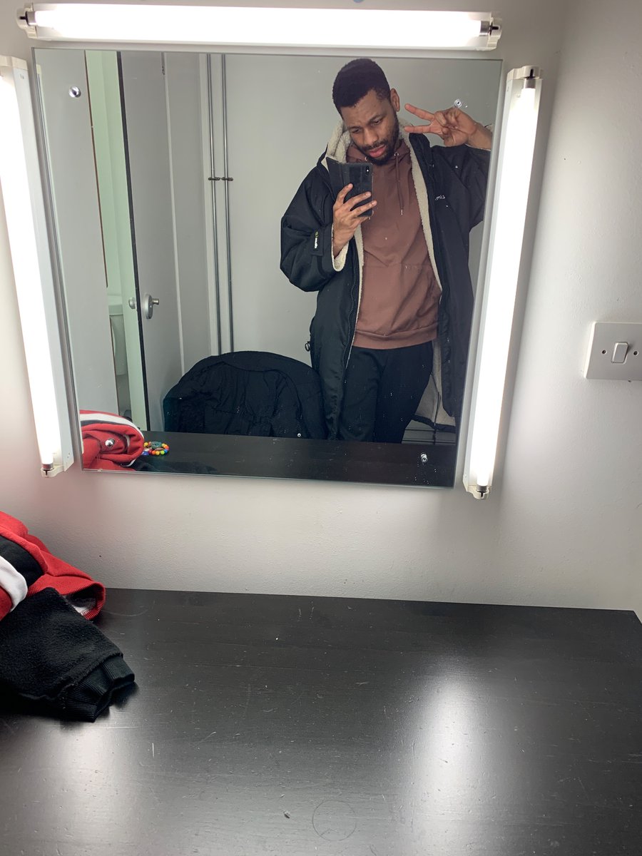 davidajayi_'s tweet image. REINTRODUCING BLAKE GARDNER 🥹🎥

Excited to start my new journey as a semi regular on @BBCCasualty tonight at 8:10 pm on @BBCTwo 

Thanking God for every open door 🥹💚🙏🏽

#bbccasualty #bbc #actor #tv