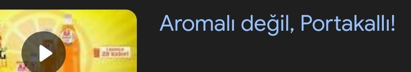 "Aromalı değil portakallı" diye reklam yapıyor ve aroma kelimesinin anlamı sanki dışarıdan katılan ekstra bir unsurmuş gibi yerleşiyor. Oysa her gıdada doğal olarak aroma olmazsa olmaz. 

Muhtemelen marka değil ajansın cehaleti. Bunlar eğitilmezdir.