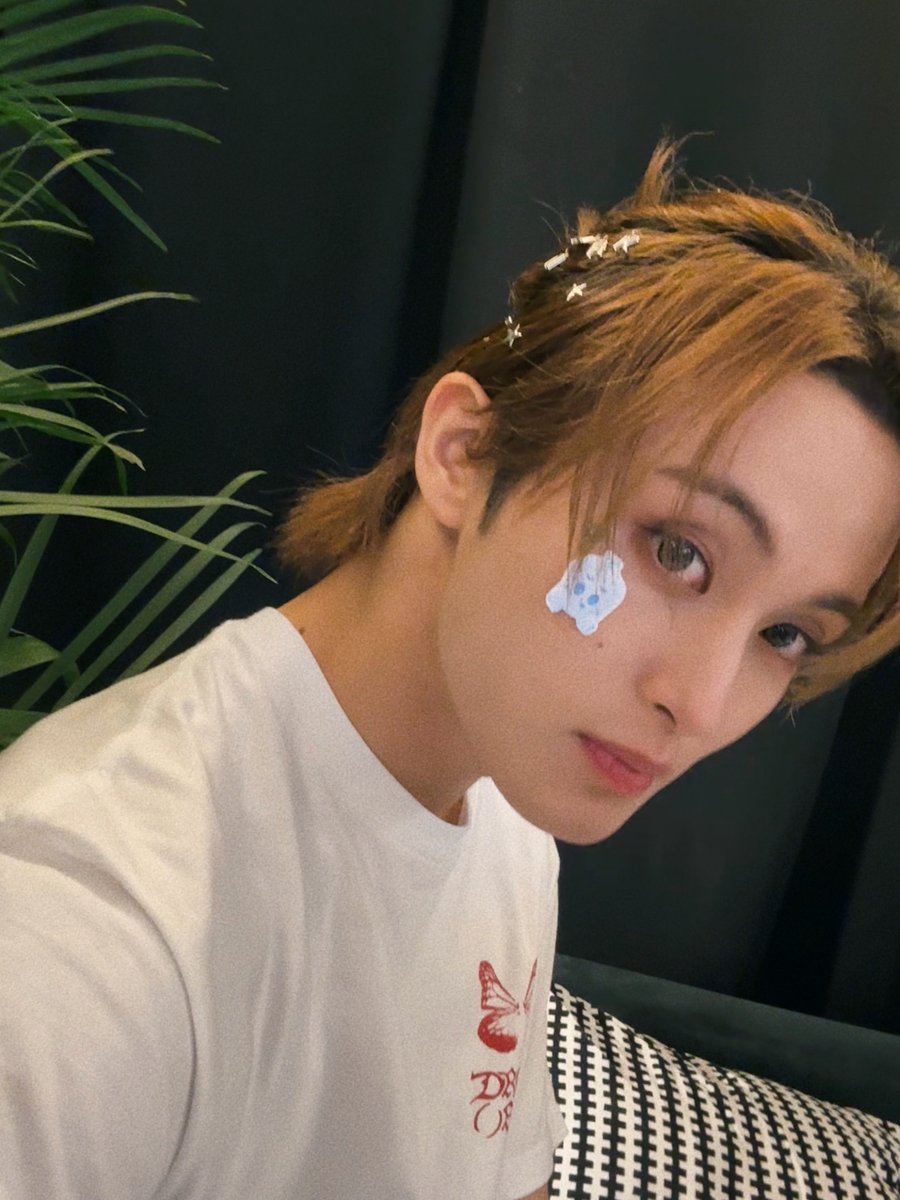 Ieemarkees's tweet photo. MARK 💬 https://t.co/SzdNAs83B9