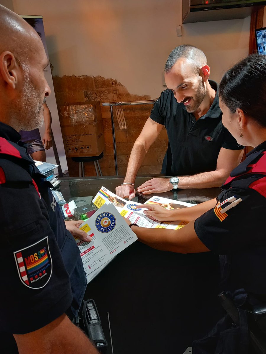 Mossos tweet media