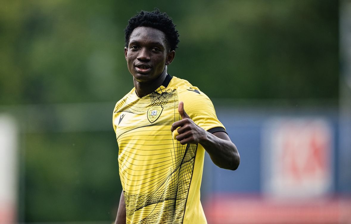 الأفضل في كُل شي .. جوهرة دورينا 💎

رغم آنف جوائزهم 🤫