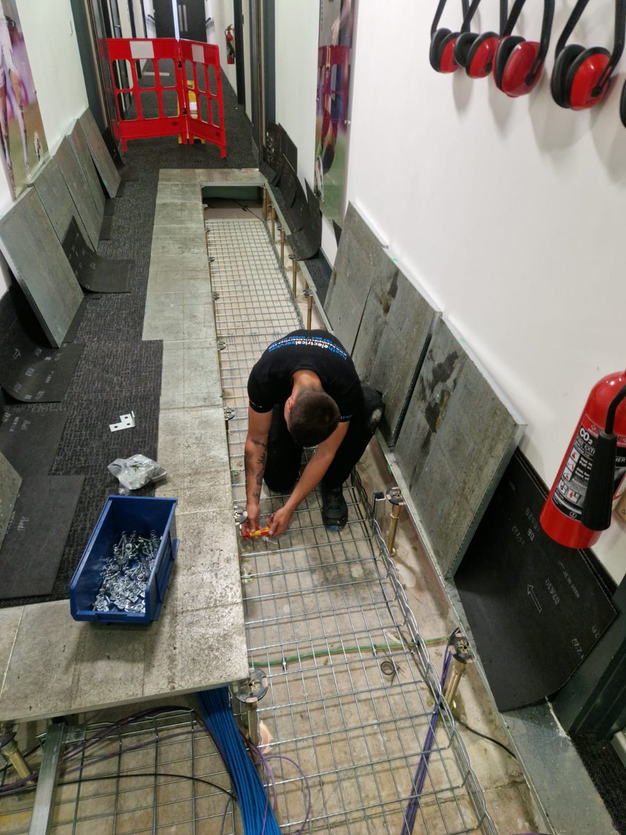 Heath Electrical Services tweet media