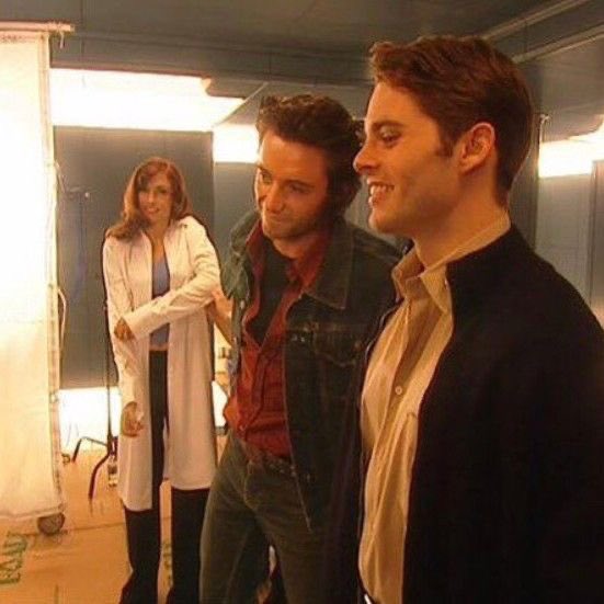 luvthewolverine's tweet photo. if they all kissed eachother everything would’ve been solved https://t.co/7hHiEfReAw