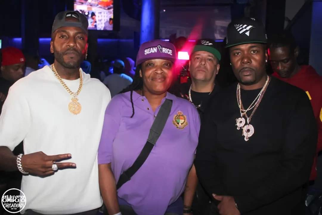 rhymeassasin's tweet image. As we celebrated the life and music of Sean Price on the 9th anniversary of his passing, was an honour to get to meet his wife Bernadette and Terror Van Poo. Felt like home with Hiphop's NY inner circle.

 #sob #RhymeAssassin #SeanLivesOn #RunEmUp #BernadettePRice #unclerhymez