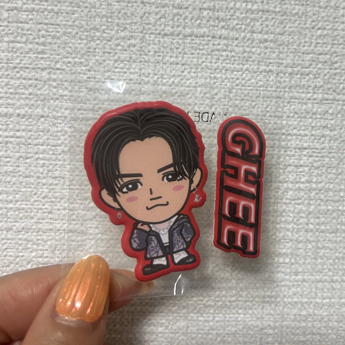 ghee_s2_pmn's tweet photo. ✍【ギー】であってる?
ウルフのバカデカサイン大好き人間だから超絶嬉しい😙
#GHEEchan 🧊GETしたよ〜👍👍
#WHH #GHEE
#WHH_FC
#WOLFHOWLHARMONY
#BATTLEOFTOKYO https://t.co/iSnrx1uBGH