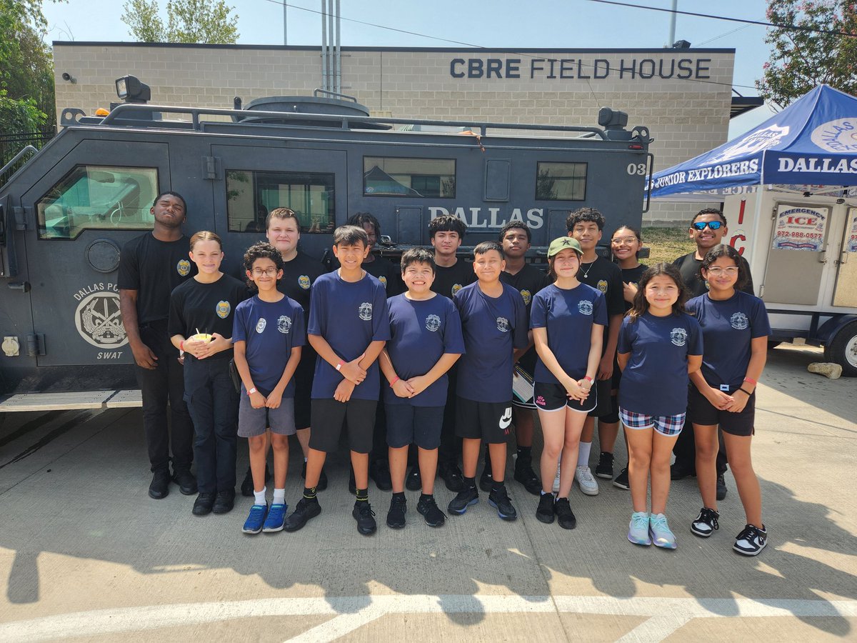 Junior Explorers are at the 2024 Youth Empowerment Expo. Come join us until 3pm at the Cedar Crest Community Center. Free resources, school backpacks, haircuts, face painting and more! 🎒 #DallasPoliceJuniorExplorers <a href="/DallasPD/">Dallas Police Dept</a> <a href="/DPYF4Kidz/">DallasPoliceYouthFdn</a>
