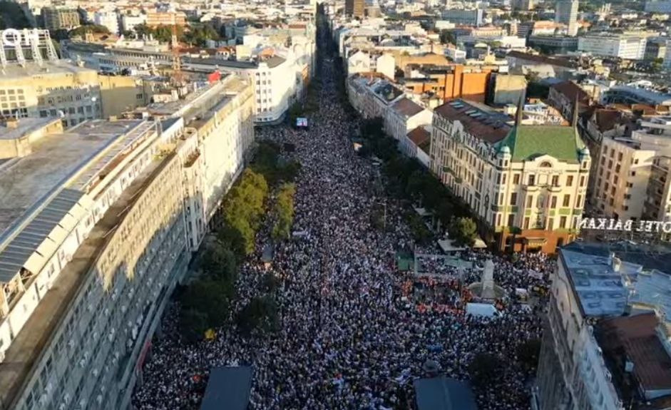 pagan_pagan1's tweet image. 🇷🇸У Београду је у току протест против рударења литијума