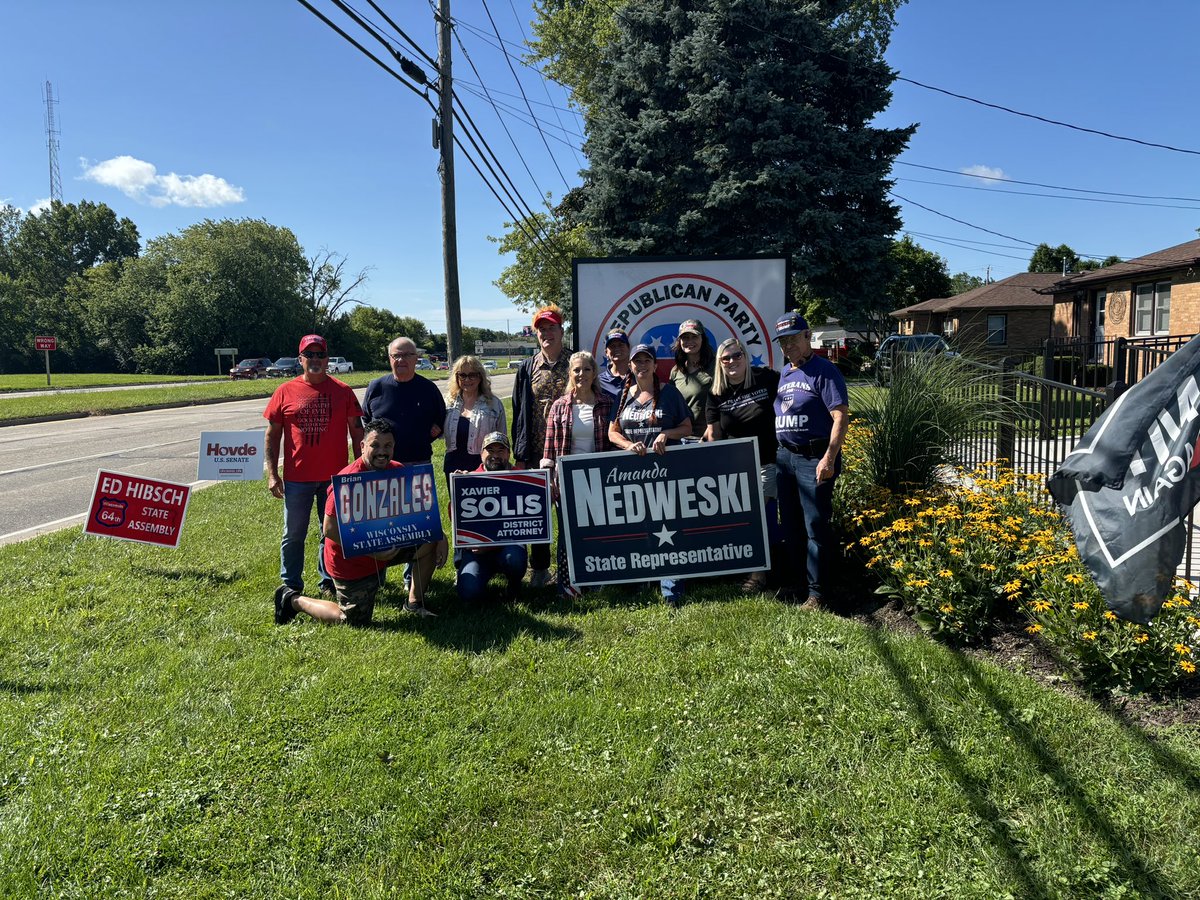 SheriJesielWI's tweet photo. Aaaand they’re off!  Great group of Kenosha volunteers out today to get good candidates elected. 87 days left!  Let’s #swampthevote! @WisGOP https://t.co/JOFoZyDOcC