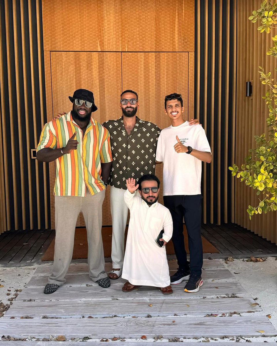 الربع صديق الكل tweet media
