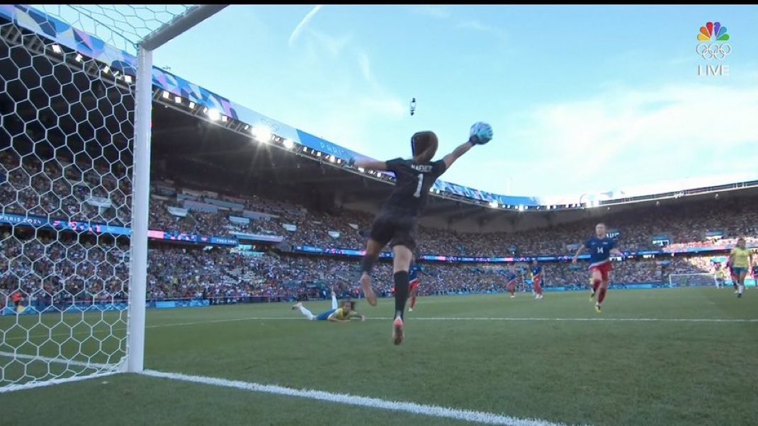 liam_mchugh's tweet photo. The Hand of Gold https://t.co/GJzunhBZe8
