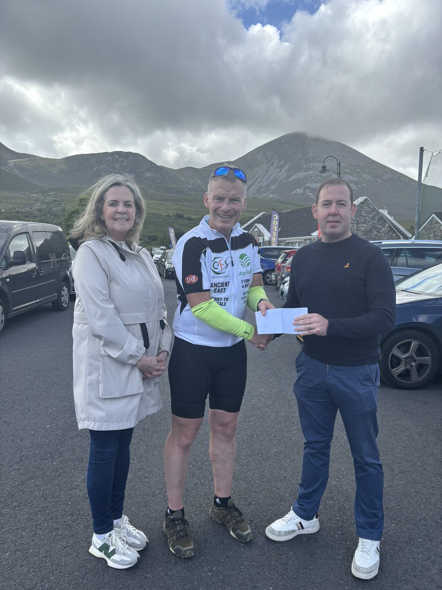 keithmctigue's tweet image. Wonderful morning at Croagh Patrick, where we met the group which had taken on a 9 Peak Challenge which involves biking to and hiking 9 different peaks. Delighted @AIBIreland  is one of the main sponsors of the 9 peak challenge . 
Please support if you can lnkd.in/e5Nd7ncx