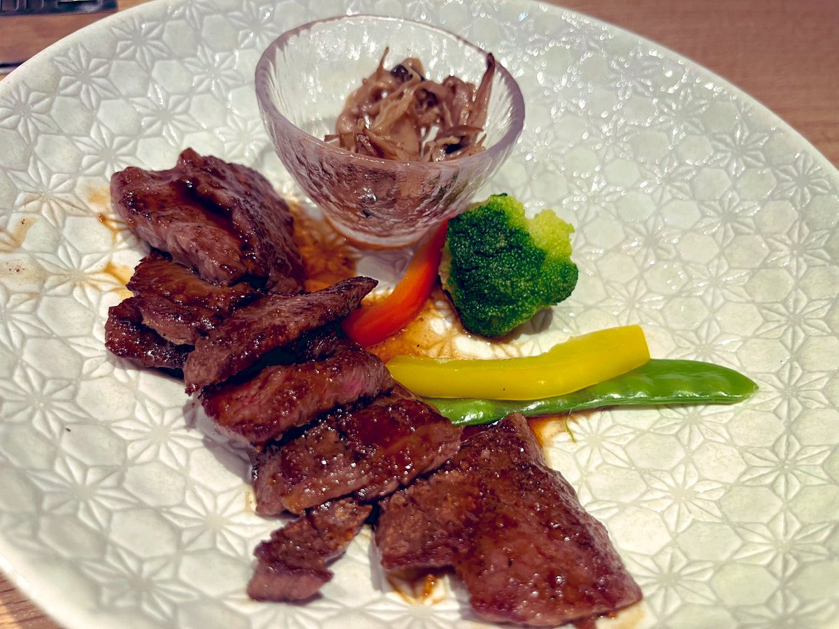 David62962012's tweet photo. The food is delicious! https://t.co/sjcAiF915S