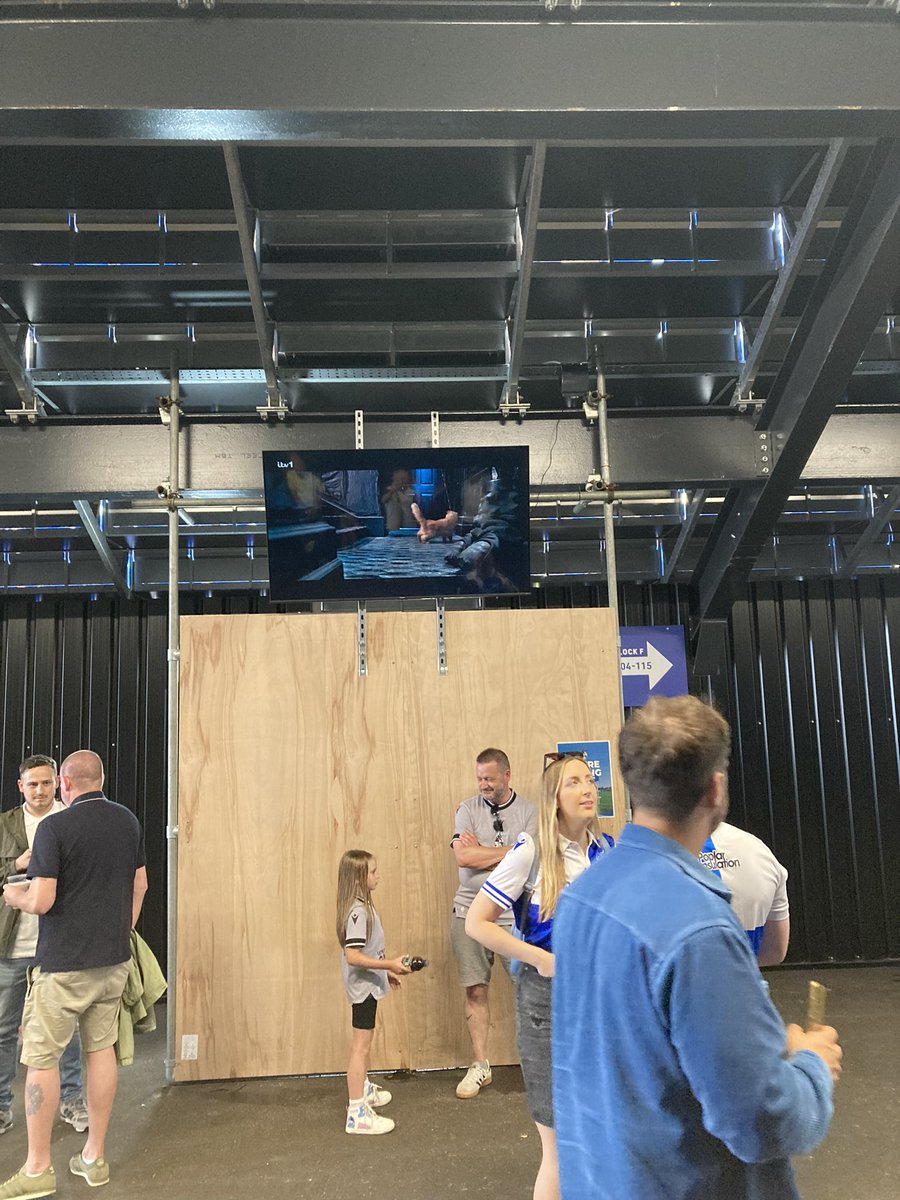 DMGOVER's tweet image. Peak Rovers….. lovely new screens….. sky sports?  No…. Harry Potter!!