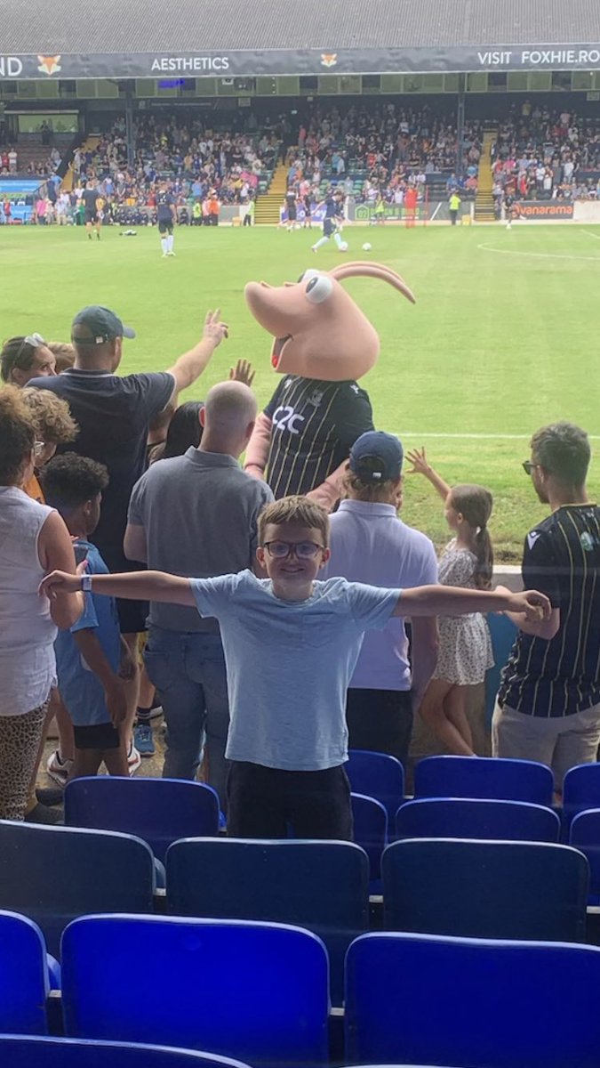 Hope Mr Duff was pleased with the 1-1 final score today at Southend, James definitely enjoyed himself. <a href="/HogarthPS/">Hogarth Primary School</a> <a href="/SUFCRootsHall/">Southend United FC</a>
