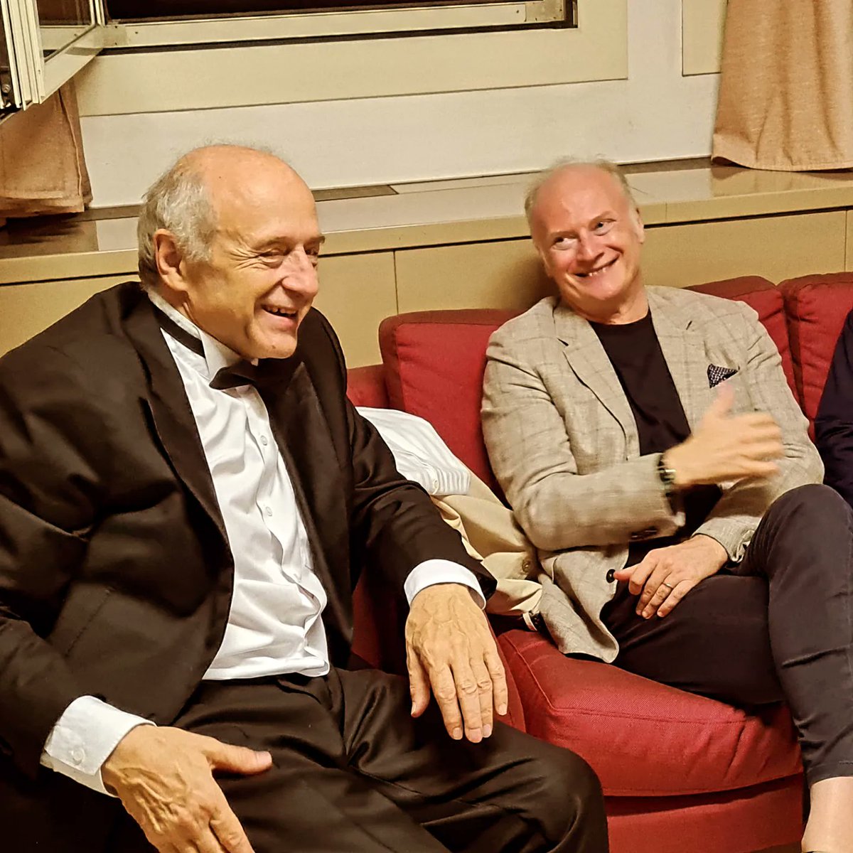 NosedaG's tweet photo. What a pleasure to congratulate #IvanFischer after his fantastic performance with the @EUYOtweets at the #Bolzanofestivalbozen ! https://t.co/rtGIlyVUmm