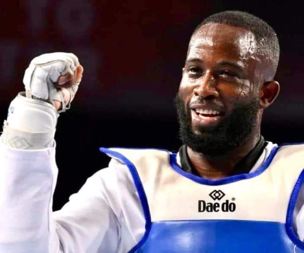 Bravo au champion de Taekwondo Cheick Sallah Cissé pour sa médaille de bronze !! 
 La 🇨🇮 brille par ses talents ! <a href="/jeuxolympiques/">Jeux Olympiques</a> #Paris2024