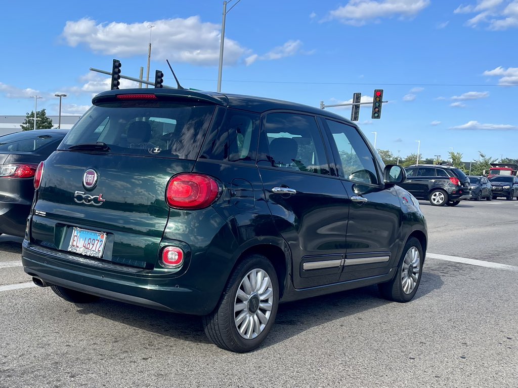 Car_Guy_Tom's tweet photo. Is this the saddest Saturday Collection, ever? #SaturdayCollection #CarSpotter #Sad #Fiat500L #Sadness https://t.co/JXRfevUabm