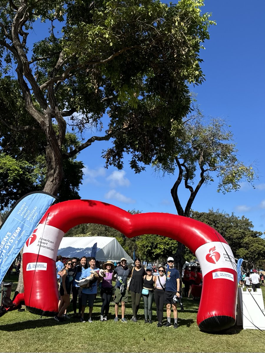 UHCVFellows's tweet photo. Fellows started the beautiful paradise weekend morning at the American Heart Association Heart Walk at Kapiolani Park with Dr. Tanuoe, and Dr. Guo!! @AmericanHeartHI @QueensHealthHI @uhmanoa @uhmedjabsom https://t.co/T9U6NFJ5ZE