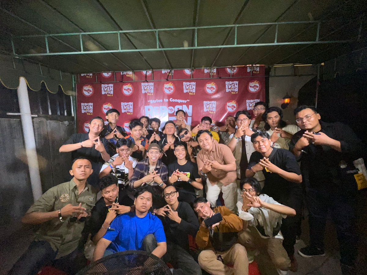 utaaxmahenn's tweet photo. HEHEHE 
#RebornEvenBetter2
#WeArePasrung https://t.co/pFJLGRoP6c