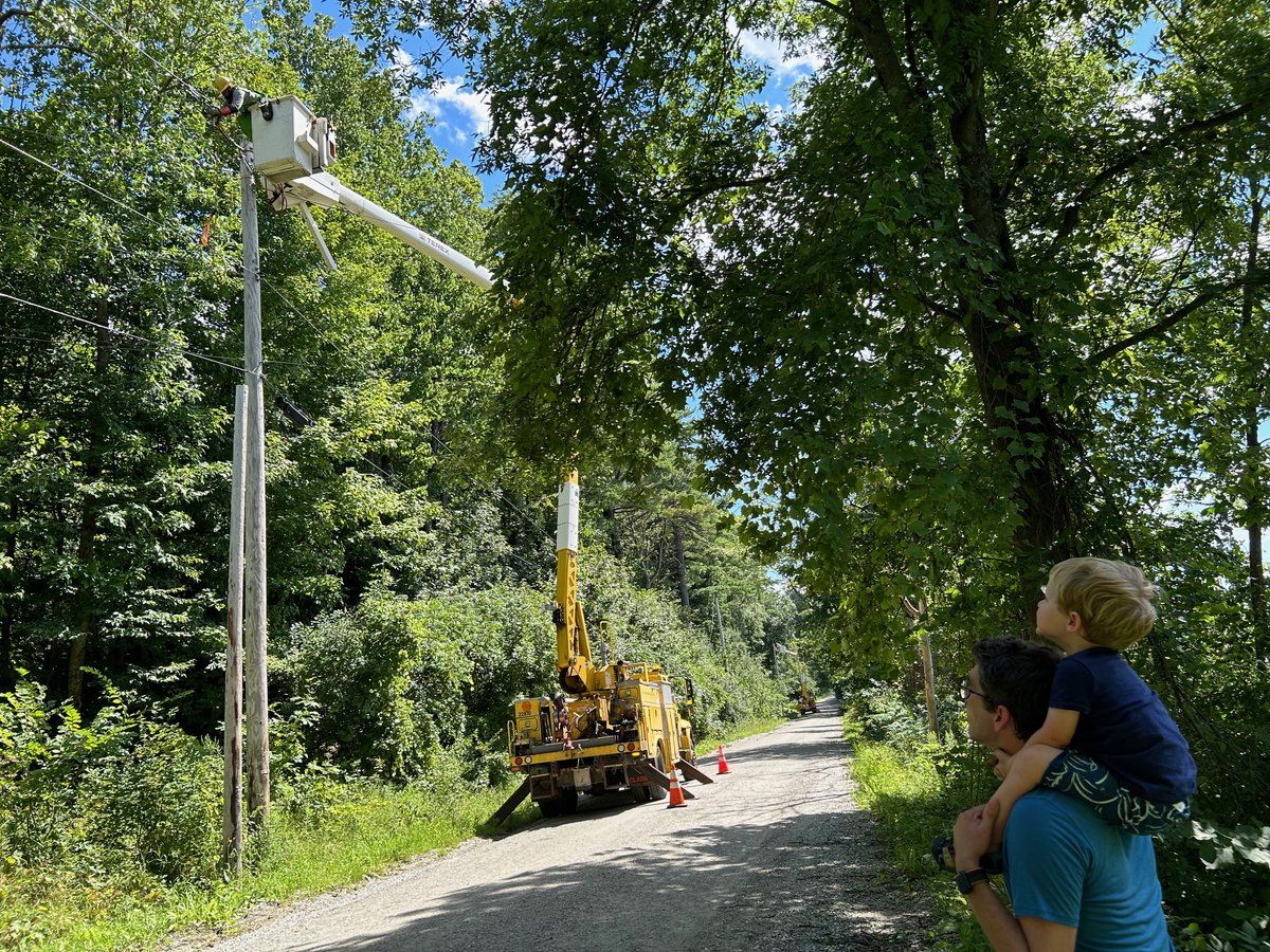 GreenMtnPower's tweet photo. Storm Update: Crews making significant progress since Debby hit #vt, restoring power to more than 42,000, with 3500 to go.  Stay safe as crews continue to make repairs. Stay far away from any downed lines or trees. Here is some of the extensive damage crews faced. https://t.co/sg6nWN7ygD