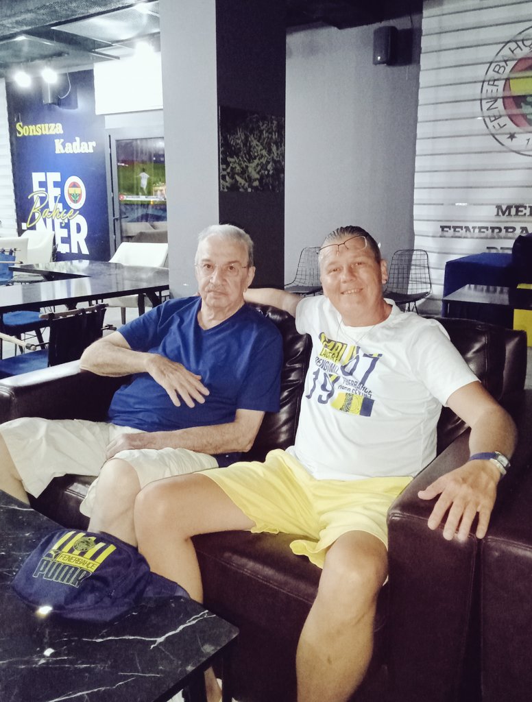 Şinasi Güner¹⁹⁰⁷ (@reis8fb) on Twitter photo Ligin ilk maçını Mersin'de izlemek nasip oldu. <a href="/MERSIN_FB1907/">Mersin Fenerbahçeliler Derneği</a> . Sevgili dernek başkanımız Sayın Bülent Kütük bey ve tüm dernek üyelerine misafirperverlikleri için çok teşekkür ederim. Ve bizi kırmayıp maçı izlemeye gelen eski bakanımız Mustafa Çiloğlu amcama ayrıca teşekkürler 🙏🏻 Ligin ilk maçını Mersin'de izlemek nasip oldu. <a href="/MERSIN_FB1907/">Mersin Fenerbahçeliler Derneği</a> . Sevgili dernek başkanımız Sayın Bülent Kütük bey ve tüm dernek üyelerine misafirperverlikleri için çok teşekkür ederim. Ve bizi kırmayıp maçı izlemeye gelen eski bakanımız Mustafa Çiloğlu amcama ayrıca teşekkürler 🙏🏻
