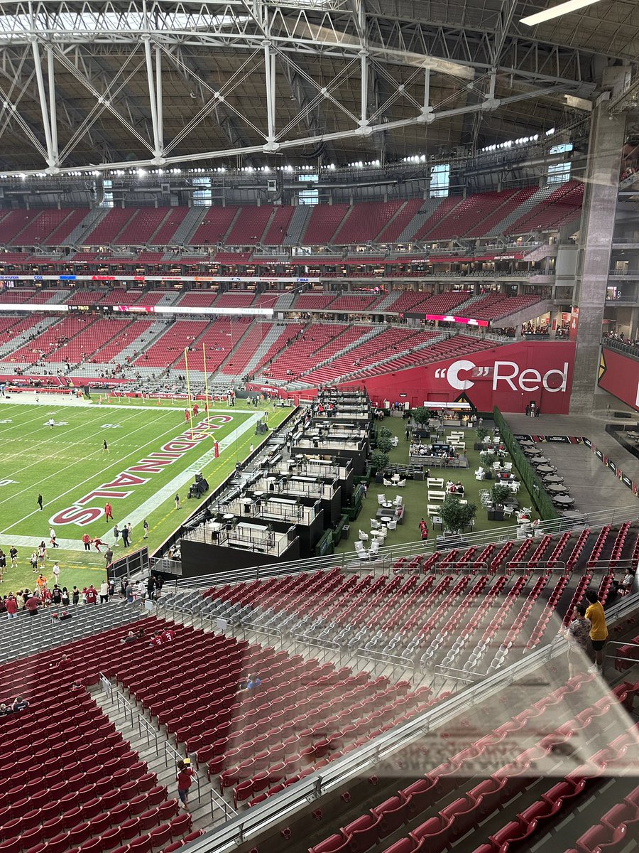 joshweinfuss's tweet photo. Your first look at the Cardinals’ casita garden club that took over seats in the south end zone. https://t.co/93Sb0JiQSe