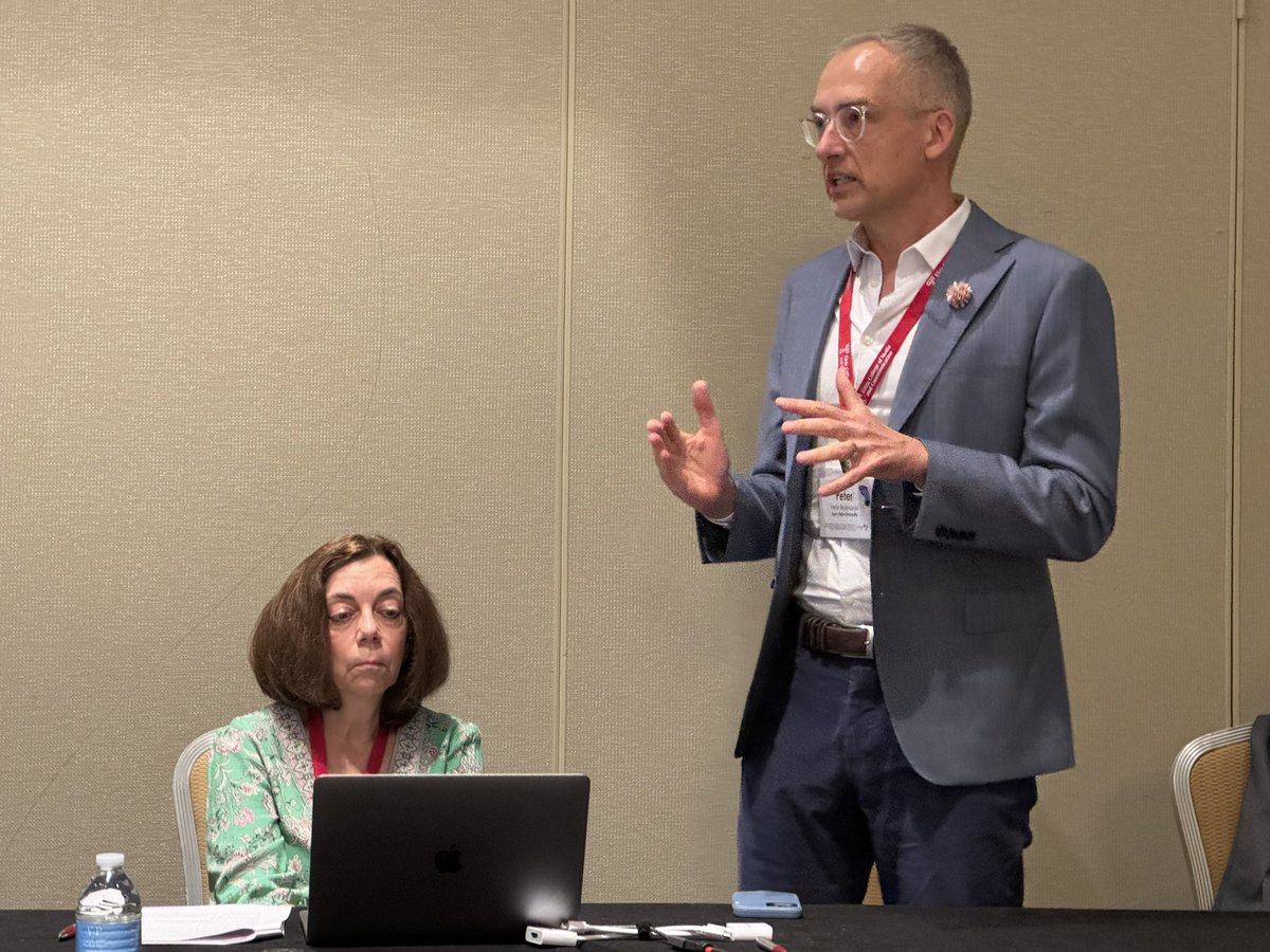 Peter Bobkowski and Marina Hendricks discuss what they learned about high school journalism field trips in #aejmc24 session. Barriers: Funding, transportation, support. Opportunities: virtual experiences. They earned top paper honors. Strong work.