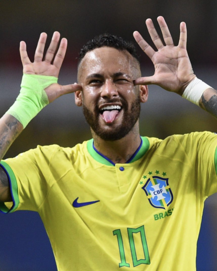 realmilgrauu's tweet photo. Lebron James acabou de ser campeão olímpico e meteu a comemoração do Neymar.

Tem que respeitar muito o nosso Neymar. https://t.co/yQpTDkg8II