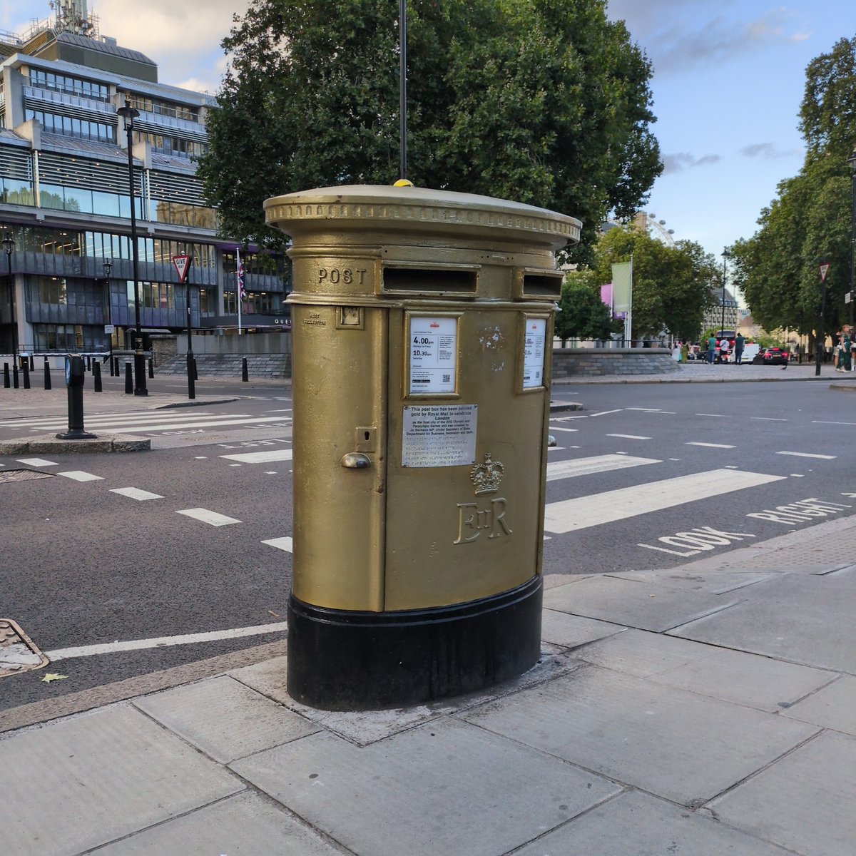 Israel Stamp Reviews tweet media