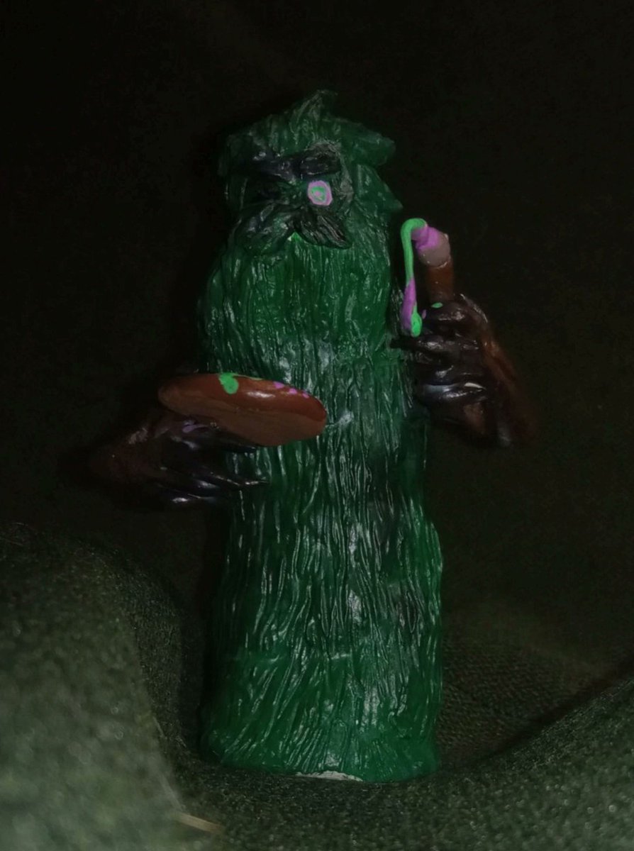Horushka0w0's tweet photo. And I can not only draw, but also sculpt! so I will share my old figures from the game "Inscryption". Although I do not sculpt anything that often anymore.

#Inscryption #clayfigures #polymerclay #Leshiy #Grimora #PO3 #Magnificus https://t.co/aXSMqxs0g2