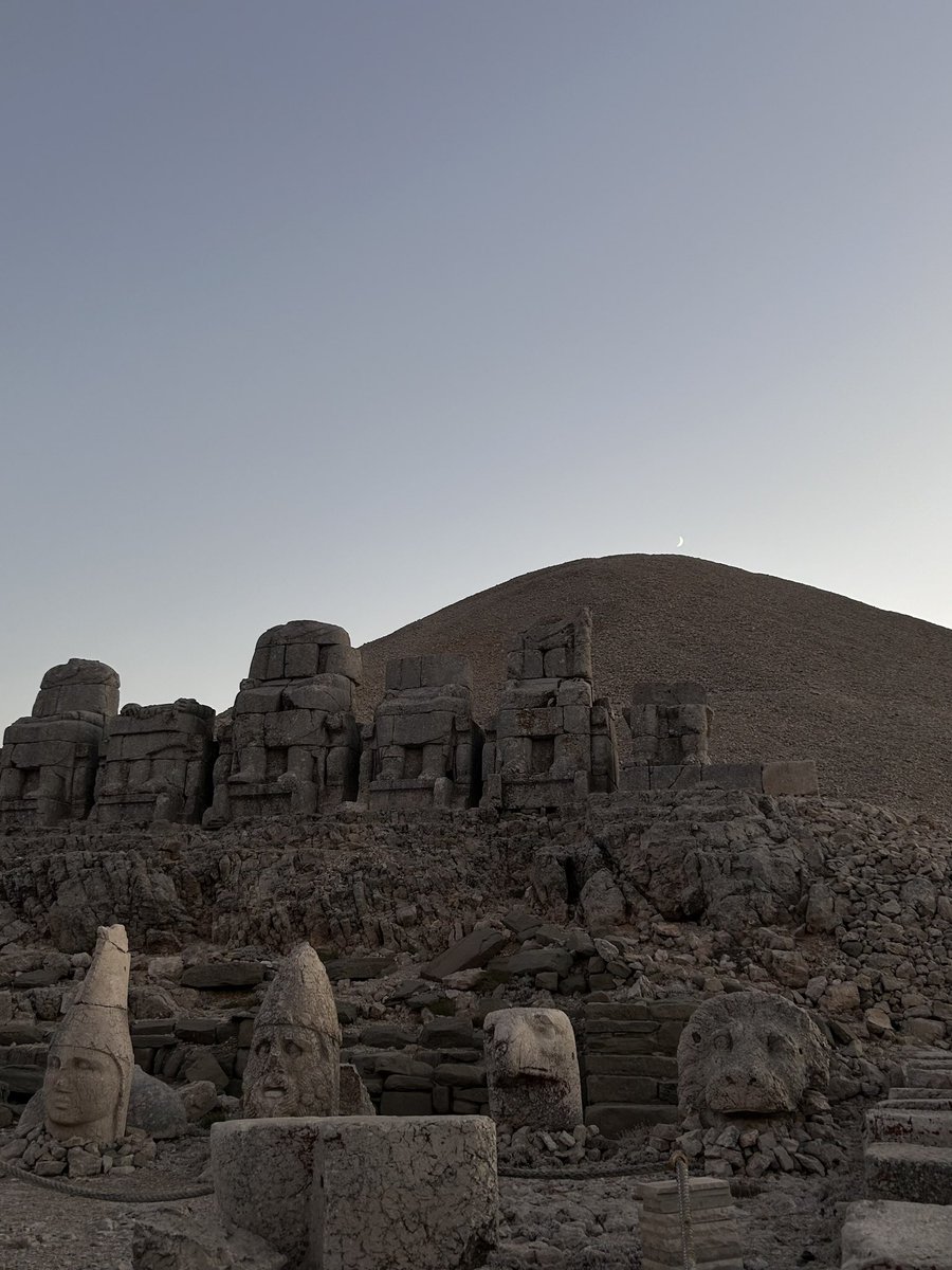 zhocagil's tweet photo. Nemrut Dağı’nda gün batımı • 09.08.24 ✨ https://t.co/ADVVkmRbS2