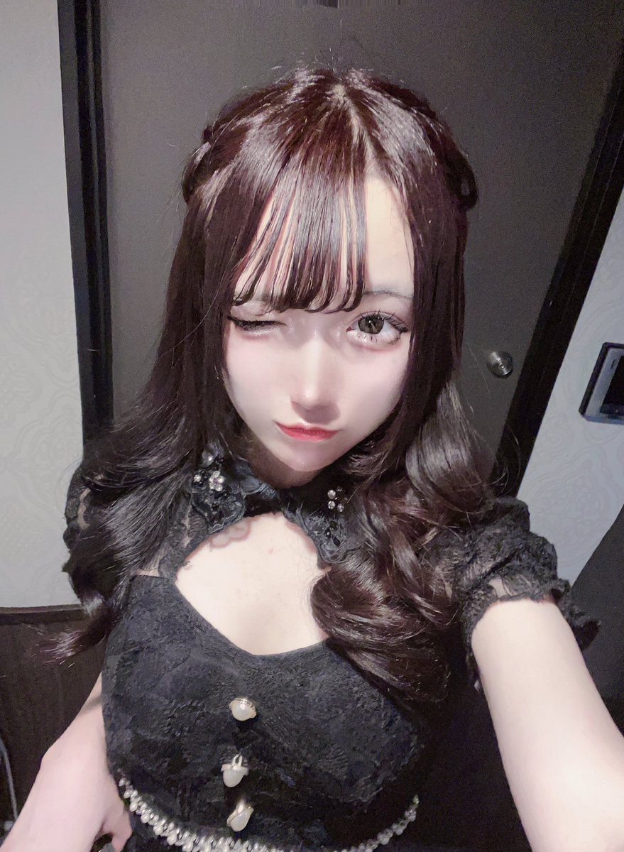 pinky84x's tweet photo. なーんかしにてぇー https://t.co/vdLxB7pTXA