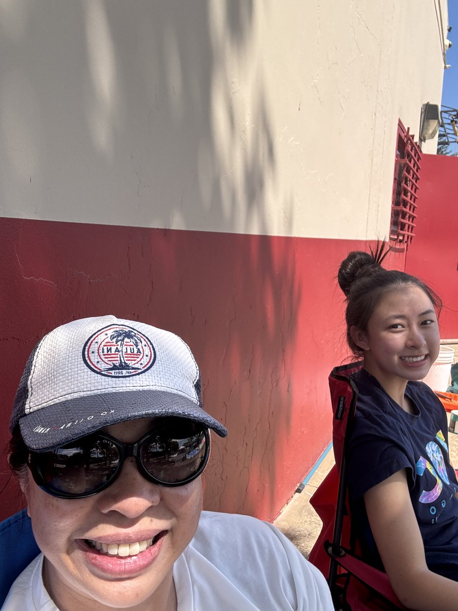 Kerryli73's tweet photo. Break time. 😂 https://t.co/3lKLXldIAH